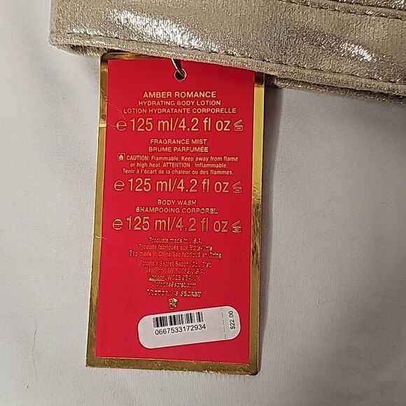 Victoria's Secret Clutch Gold NWT - Picture 4 of 5